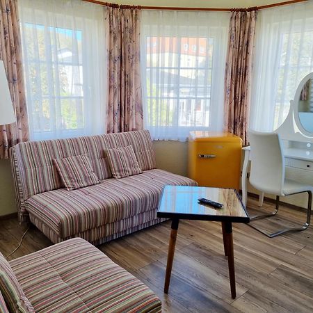 Hotel Waterkant Зассніц Екстер'єр фото