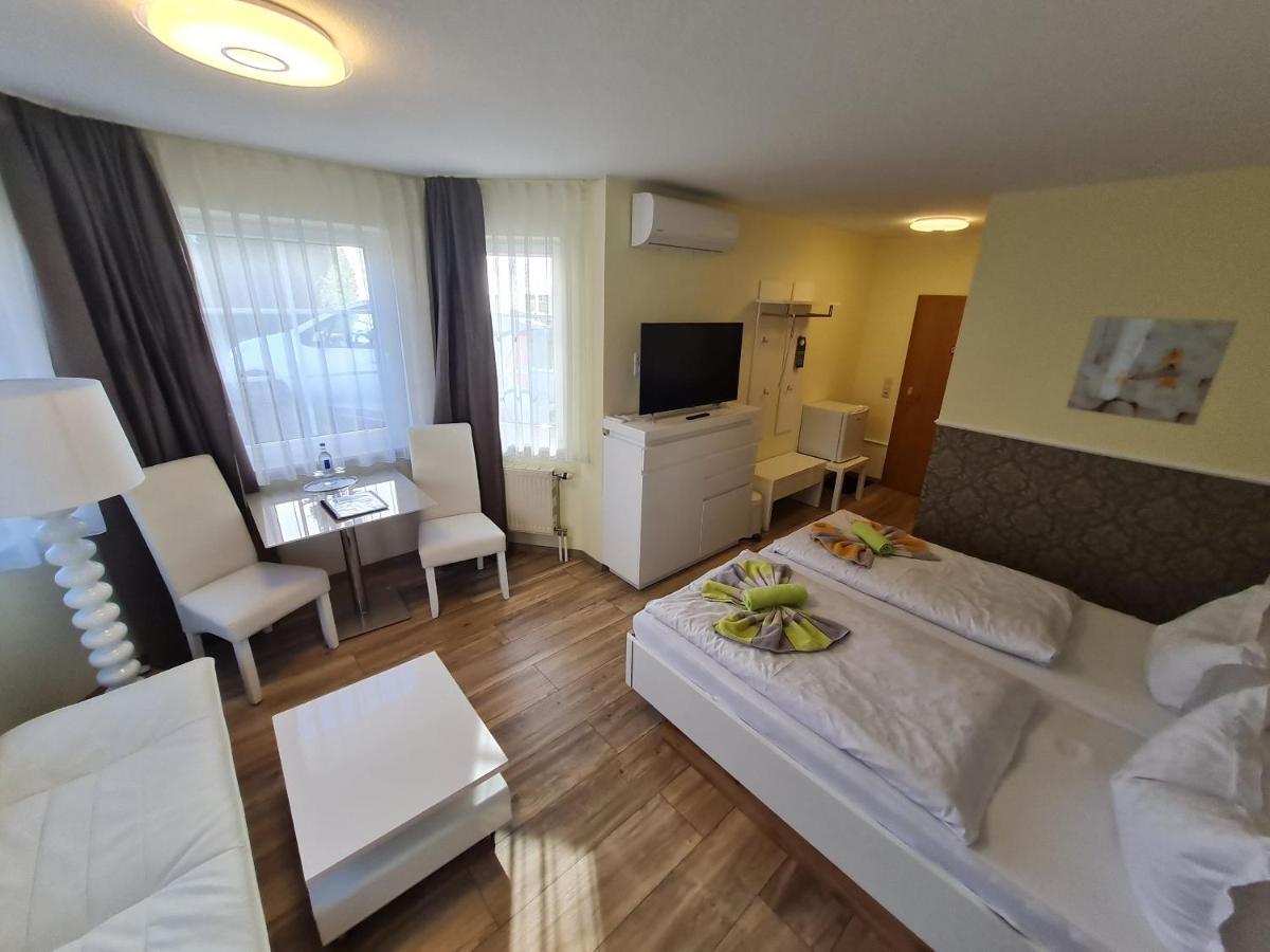 Hotel Waterkant Зассніц Екстер'єр фото