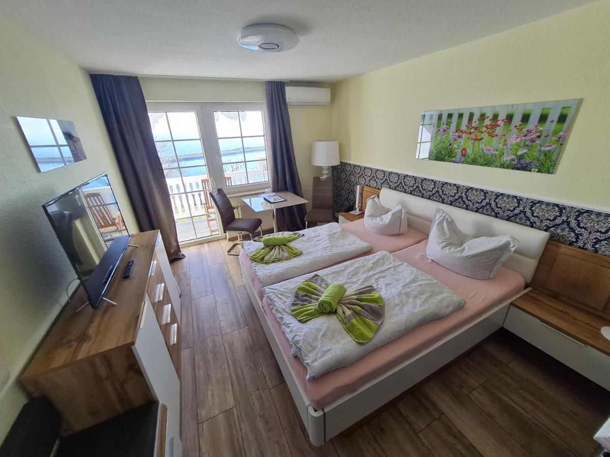 Hotel Waterkant Зассніц Екстер'єр фото