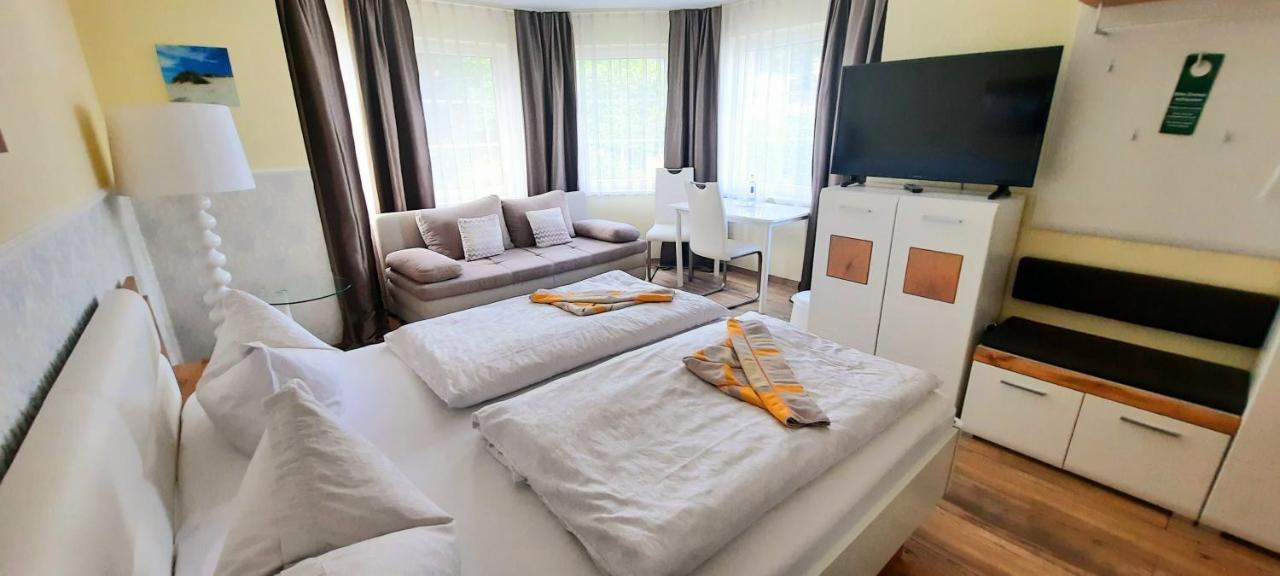 Hotel Waterkant Зассніц Екстер'єр фото