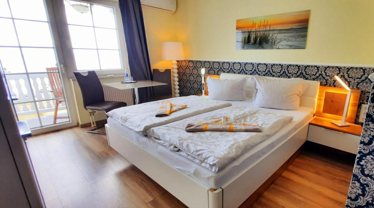 Hotel Waterkant Зассніц Екстер'єр фото