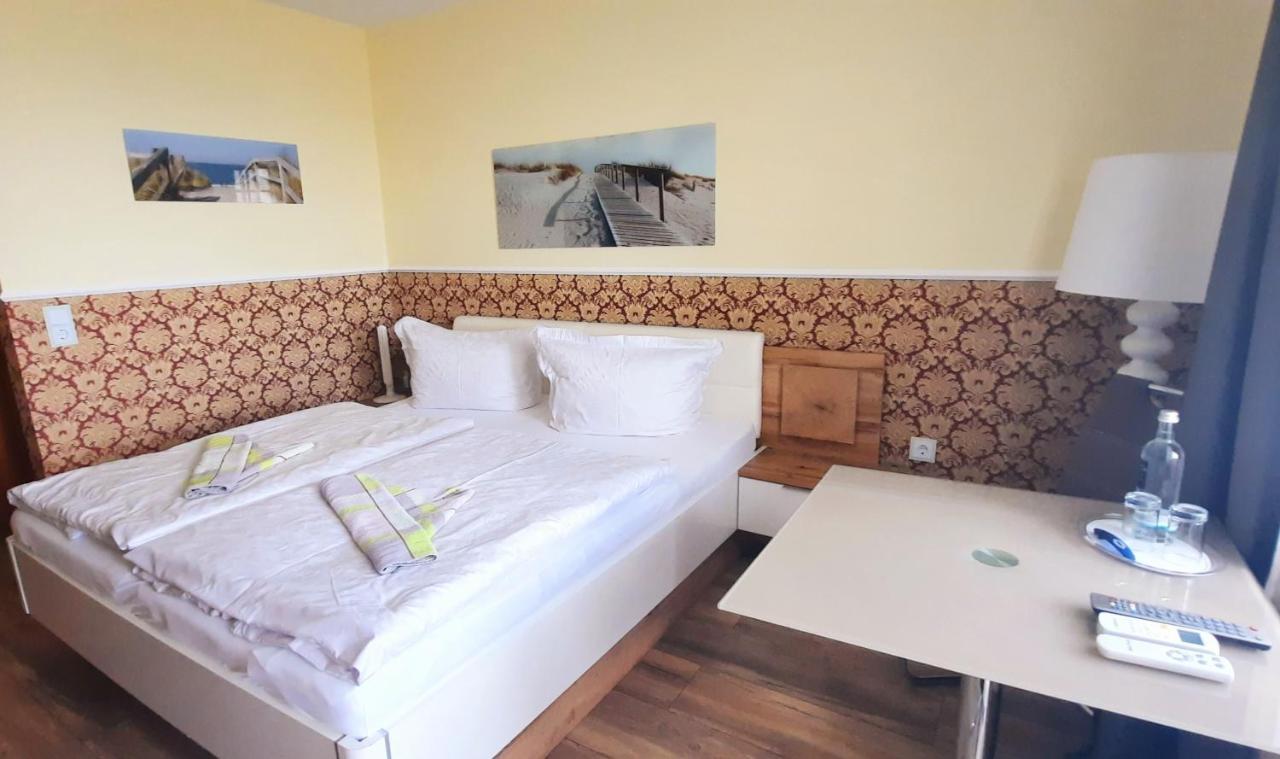 Hotel Waterkant Зассніц Екстер'єр фото