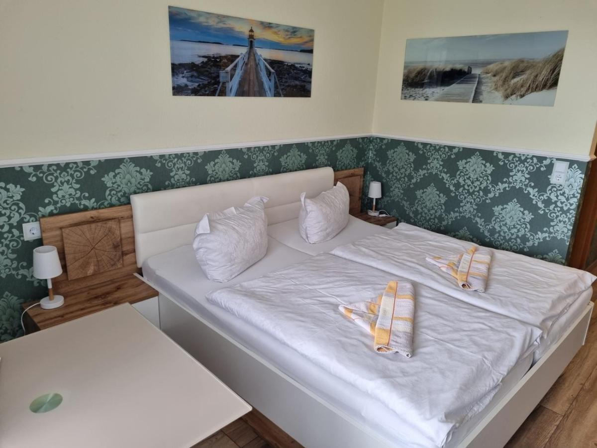 Hotel Waterkant Зассніц Екстер'єр фото