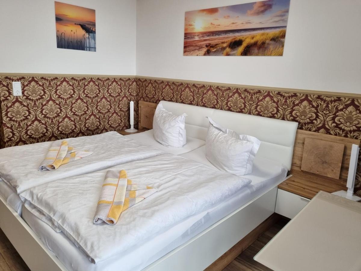 Hotel Waterkant Зассніц Екстер'єр фото