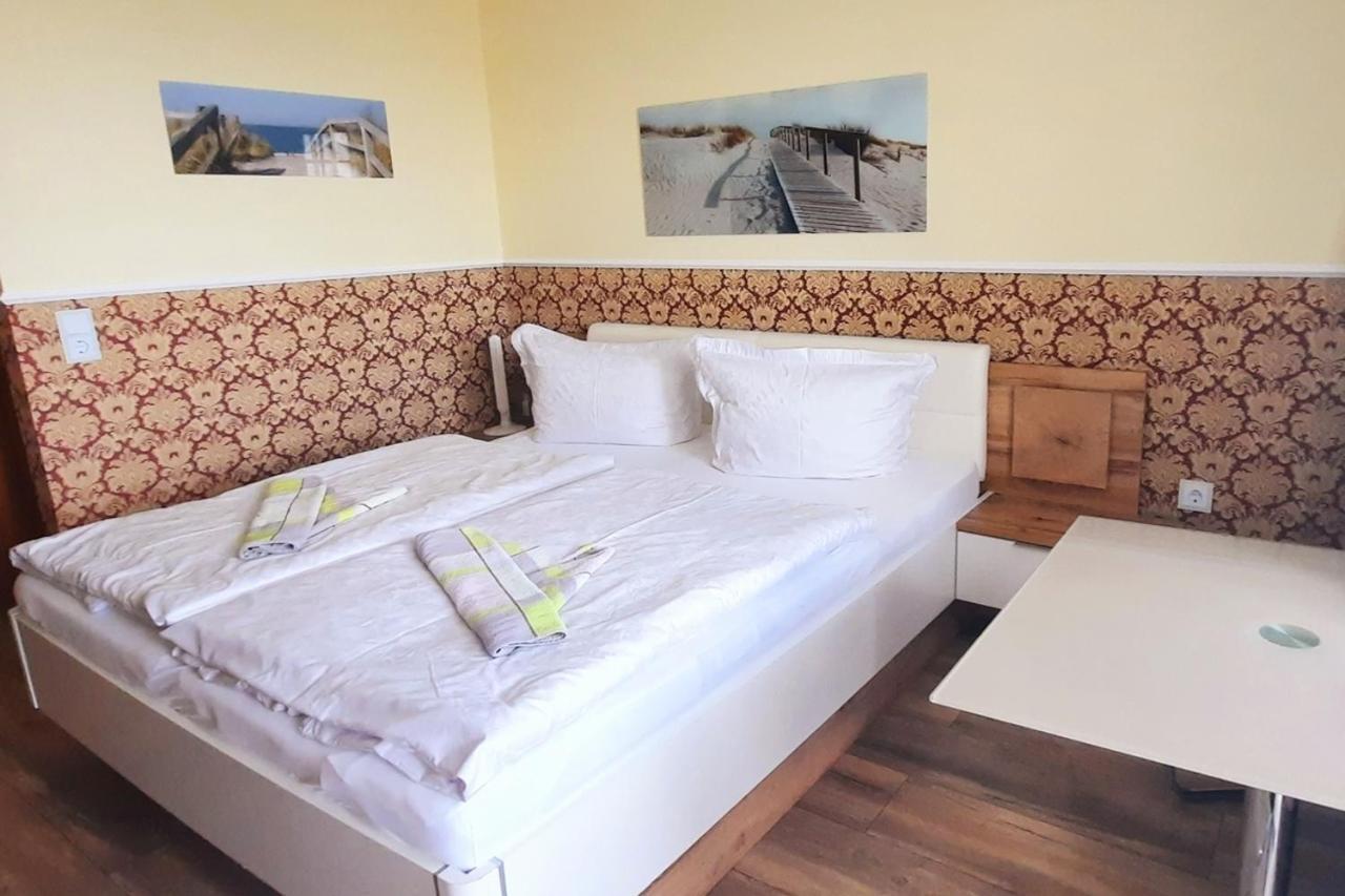 Hotel Waterkant Зассніц Екстер'єр фото