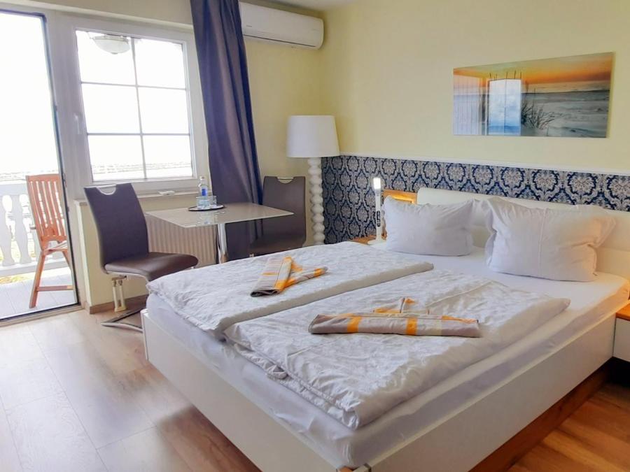 Hotel Waterkant Зассніц Екстер'єр фото